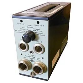 Bruel & Kjaer 2807 Fuente de Energía para Preamplificador