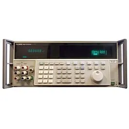 Calibrador Multifunción Fluke 5700A