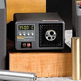 Calibrador de bloque seco de campo Fluke Calibration 9140-A