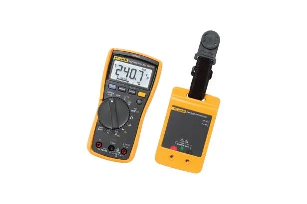 Multímetro Digital Fluke FLUKE-117/PRV240 con Kit de Unidad de Prueba
