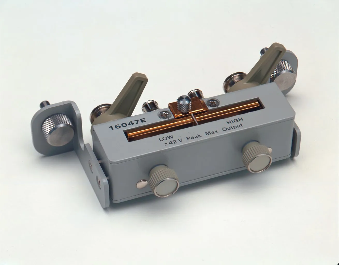 Accesorio de Prueba LCR Keysight 16047E