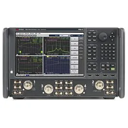 Analizador de red de microondas Keysight N5242B