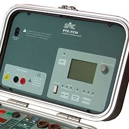 Fuente de Voltaje SMC PTE-FCN para Pruebas de Relés