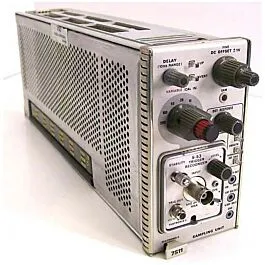 Módulo Vertical de Muestreo Tektronix 7S11 de 14 GHz