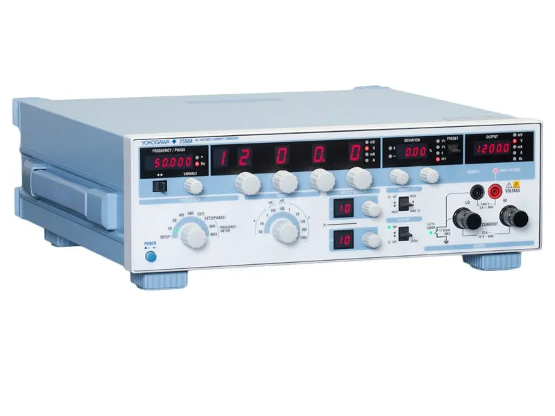 Yokogawa 2558A Estándar de Voltaje y Corriente AC